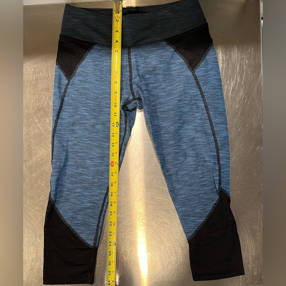 Chi Chi Active Wear Crop Yoga Pants women’s large (fit like medium) - Picture 1 of 8